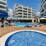 Sa Apartments! Family In Oba Apartman *