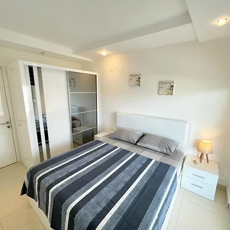 Apartment Sa Apartments! *