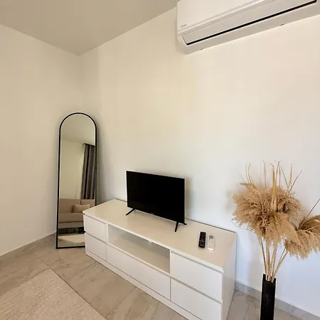 Sa Apartments! Sea And Mountain View 2bd Duplex *